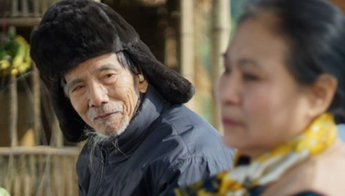 NSƯT Trần Hạnh trong phim Bão qua làng. Ảnh: TL