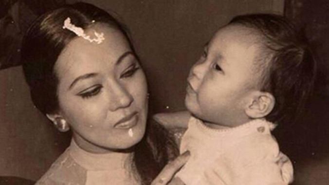 Cố nghệ sĩ Thanh Nga và Hà Linh khi còn nhỏ.