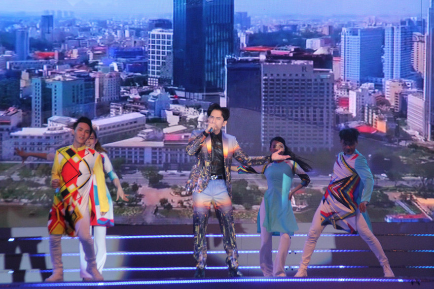 Đan Trường, K-ICM, Ryo góp không khí tươi trẻ trong đêm nhạc mừng lễ 30/4