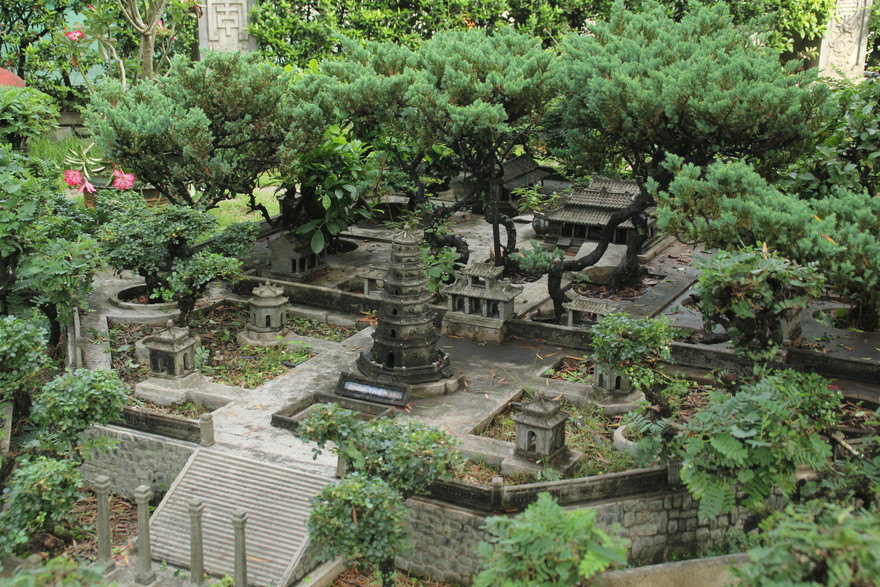 Vị tiến sỹ dành 7 năm phục dựng kinh thành Huế trên đất Sài thành