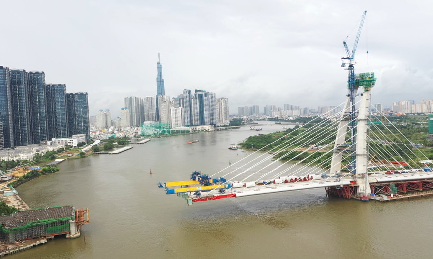 Cầu Thủ Thiêm 2 đang dừng thi công.