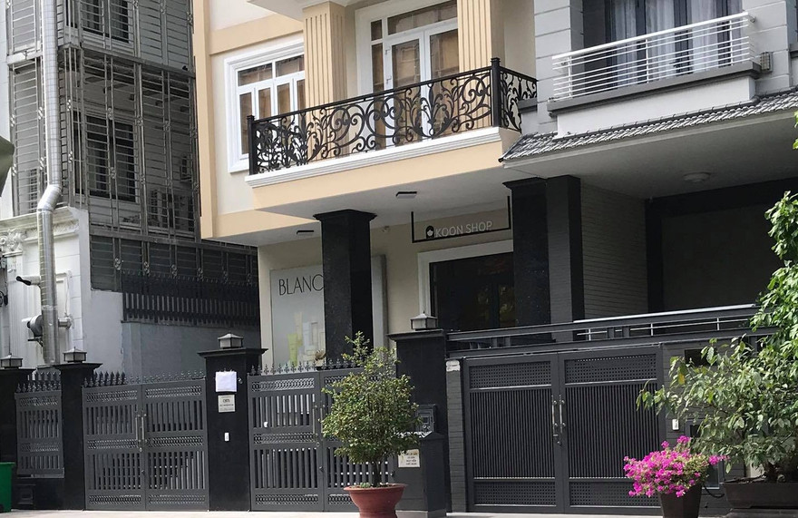 Hiện trường vụ án đang được phong tỏa để điều tra.