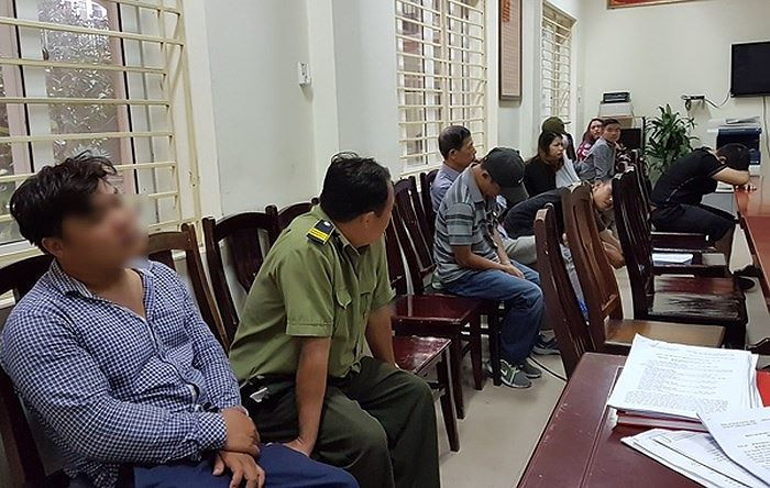 Hàng loạt phe vé tại cơ quan công an. Ảnh: VT