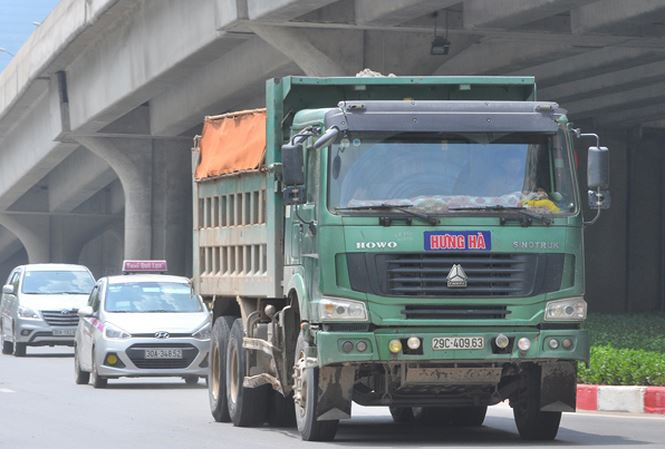 CSGT mở cao điểm xử lý xe quá khổ, quá tải dịp Tết 