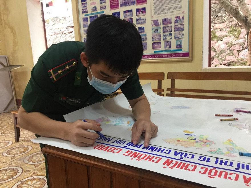 Ấn tượng những bức tranh chống COVID-19 của chiến sỹ Bộ đội Biên phòng 