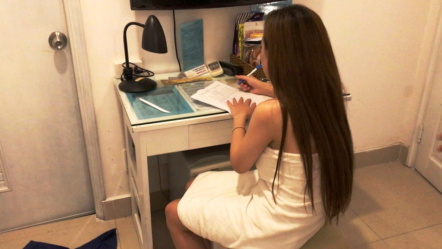 Nữ tiếp viên nhà hàng được điều đi bán dâm cho khách với gia 4 triệu đồng/lần.