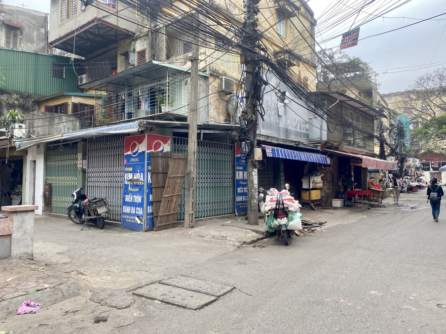 Nhiều 'chợ cóc' ở Hà Nội dừng hoạt động vì covid-19