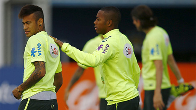 Vắng Neymar, Brazil sẽ phải trông chờ nhiều hơn các tiền đạo dự bị như Robinho trong các trận còn lại ở Copa America 2015. Ảnh: Reuters.