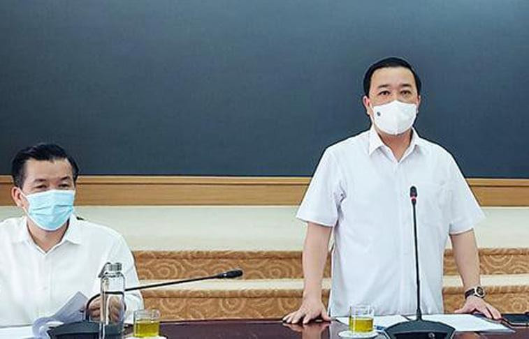 Phó Chủ tịch UBND thành phố Hà Nội phát biểu tại cuộc họp