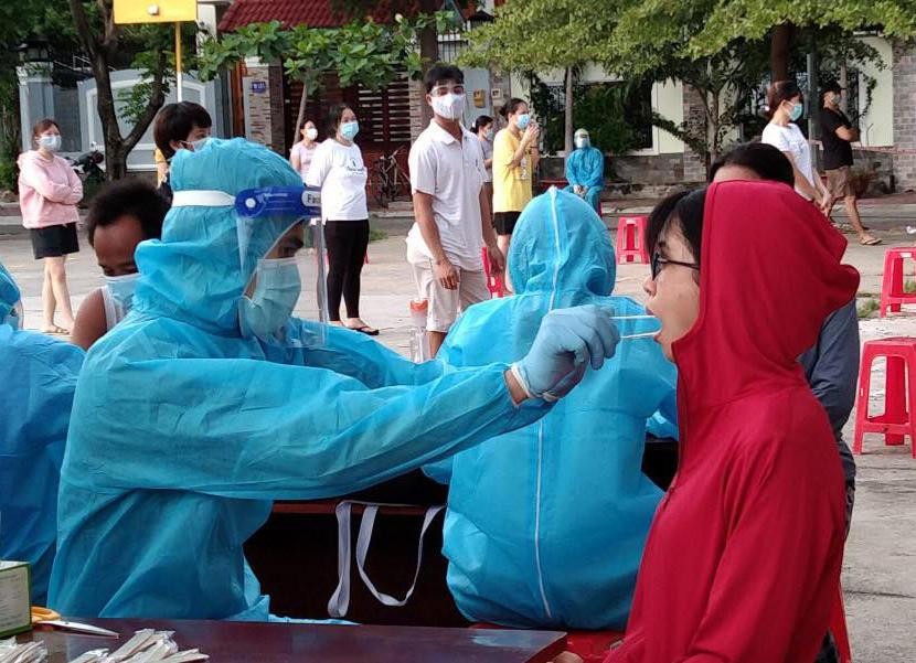 Xét nghiệm 800 người là nhân viên giao hàng ở TP.Vũng Tàu đều cho kết quả âm tính với COVID-19.