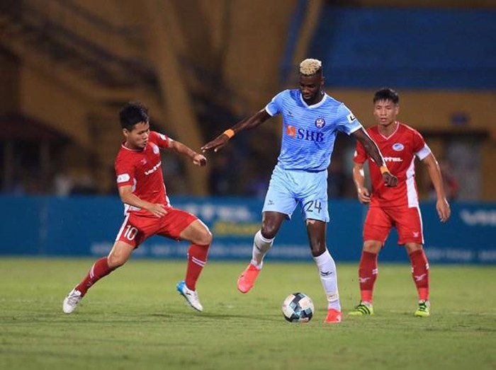 V.League phấp phỏng với ca nghi nhiễm COVID-19 ở Đà Nẵng