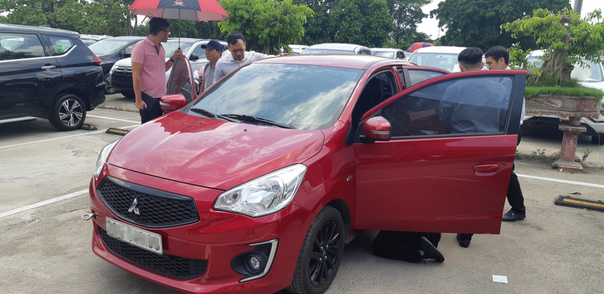 Khách Việt mòn mỏi chờ tìm nguyên nhân cháy nội thất xe Mitsubishi Attrage 