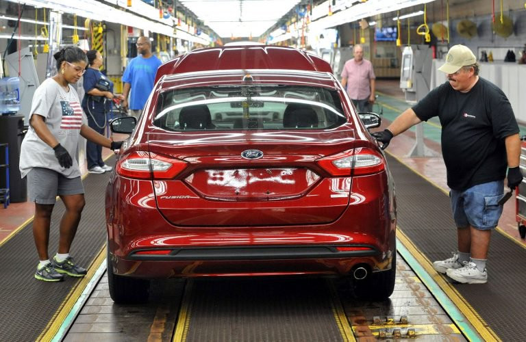 Các hãng xe sẽ có một năm 2019 kinh doanh 'thất bát' tại Mỹ?