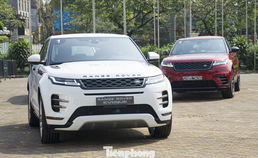 Xe sang về nhiều, giá bán có xu hướng tăng dịp cuối năm