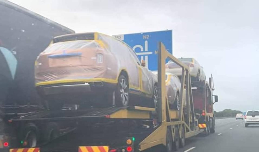 Sau 19 xe Rolls-Royce, vua châu Phi chi núi tiền 'tậu' hàng trăm chiếc BMW?