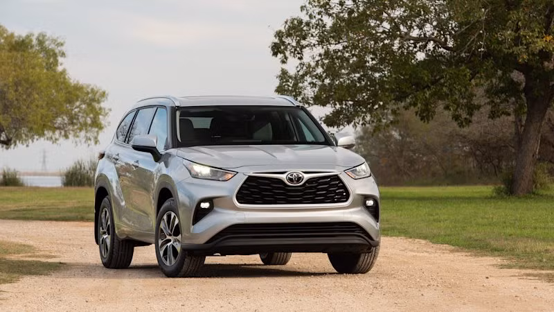 Triệu hồi Toyota Highlander 2020 gặp lỗi có thể chết máy đột ngột