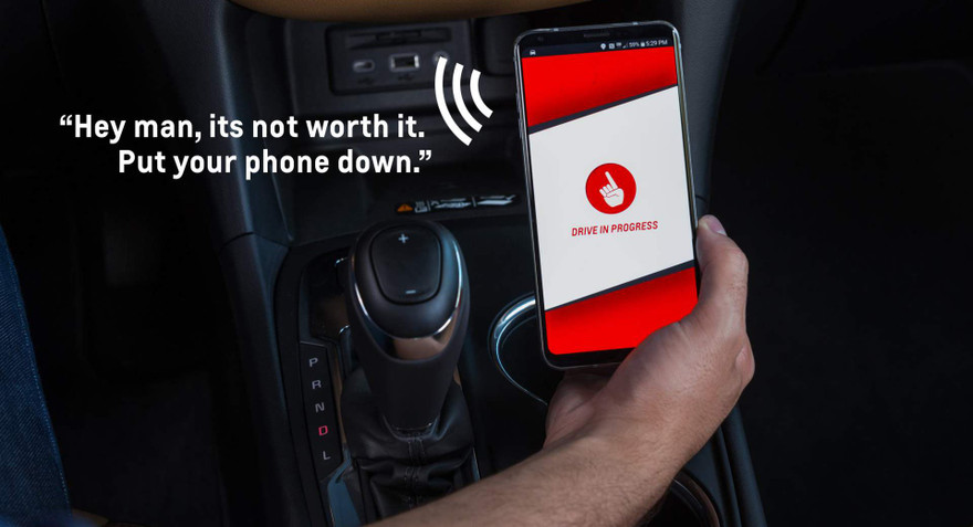 Đàn ông dễ mất tập trung khi lái xe hơn phụ nữ