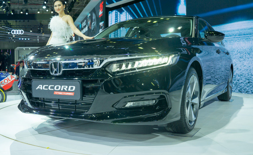 Giá đắt nhất phân khúc, Honda Accord mới tiếp tục ế dài?