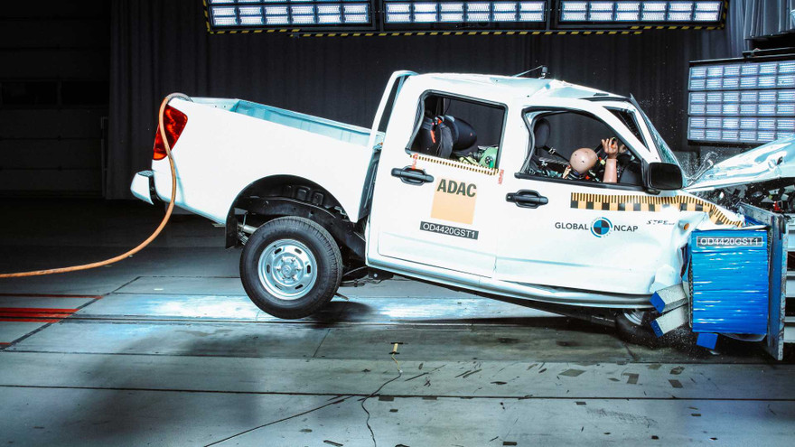 Xe bán tải Trung Quốc đạt '0 sao' về an toàn