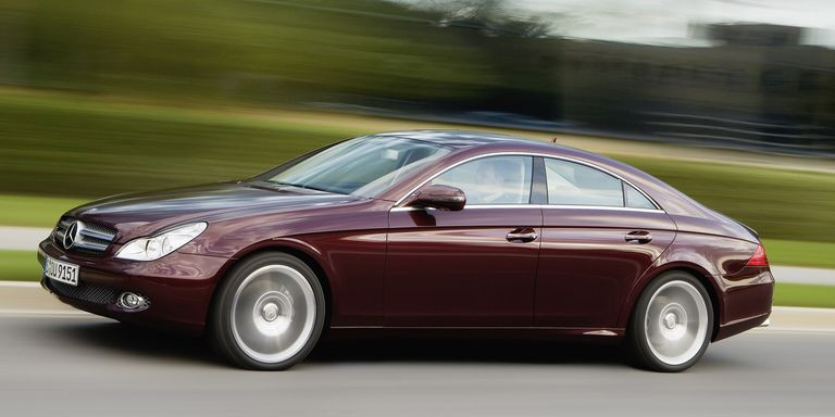 Mercedes-Benz triệu hồi 744.000 xe sang tại Mỹ