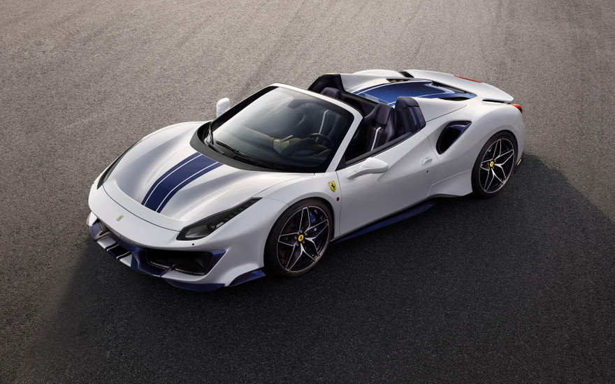 Động cơ V8 3.9L twin-turbo của Ferrari.