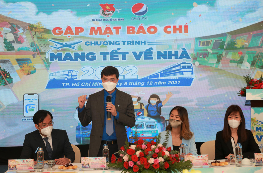 Hơn 3.000 tấm vé hỗ trợ đưa thanh niên công nhân, sinh viên về quê đón Tết 