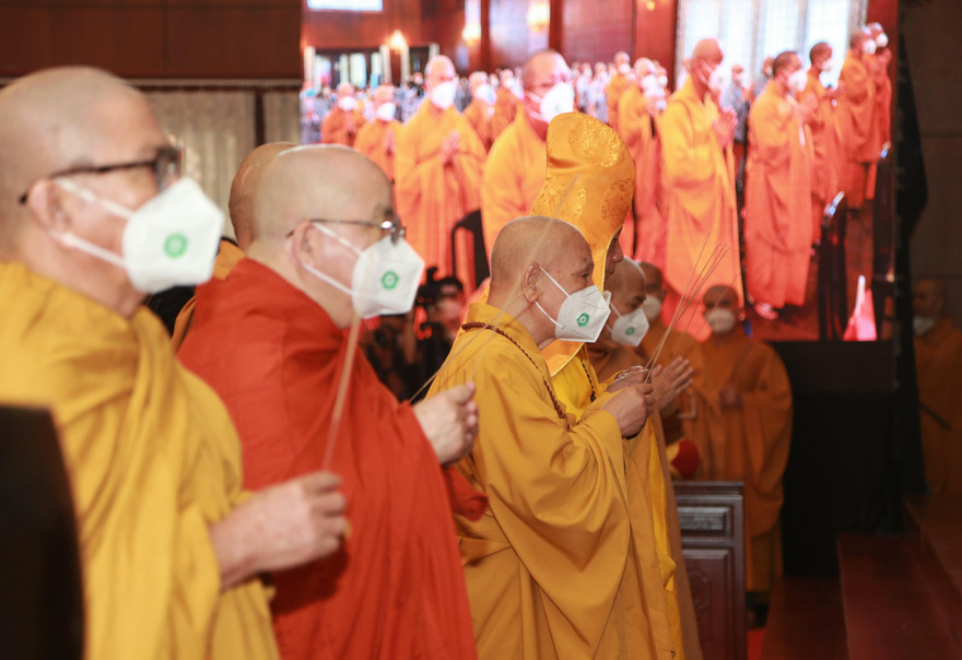 Tăng ni, Phật tử cầu siêu cho đồng bào tử nạn trong dịch COVID-19