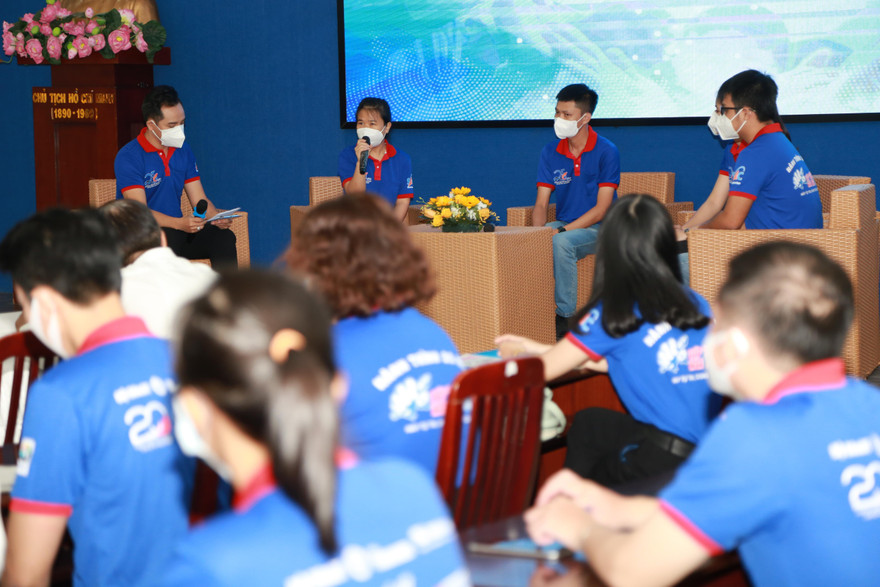 Hành trình tiếp sức học sinh vào đại học, thắp sáng tương lai