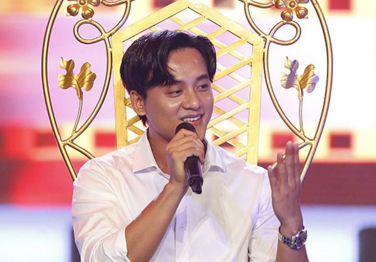 'Thầy giáo mưa' điển trai chia sẻ cơ duyên đến với Mỹ Tâm