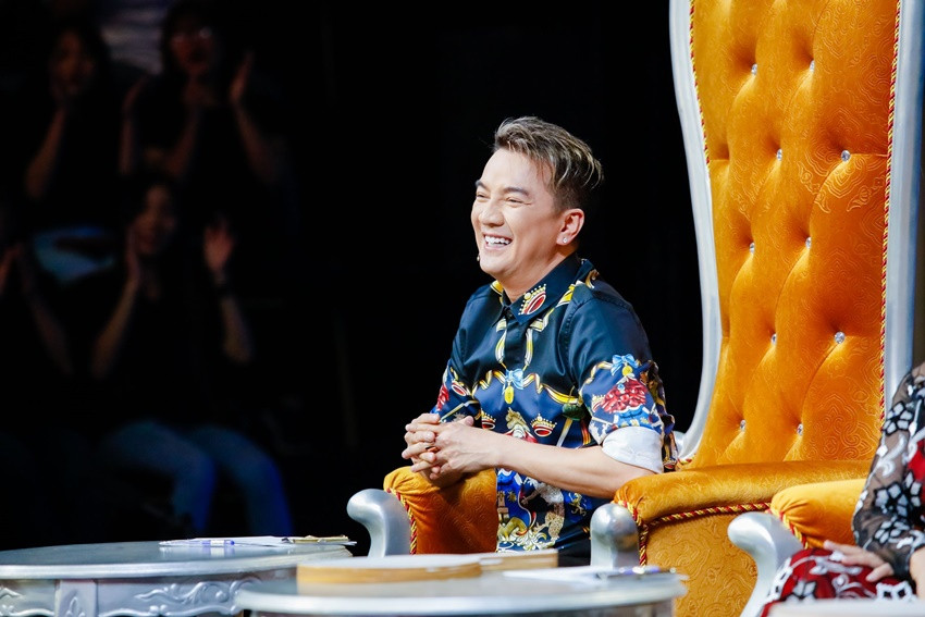 Ca sĩ Đàm Vĩnh Hưng trên ghế giám khảo Hãy Nghe Tôi Hát. Ảnh: Lý Võ Phú Hưng.