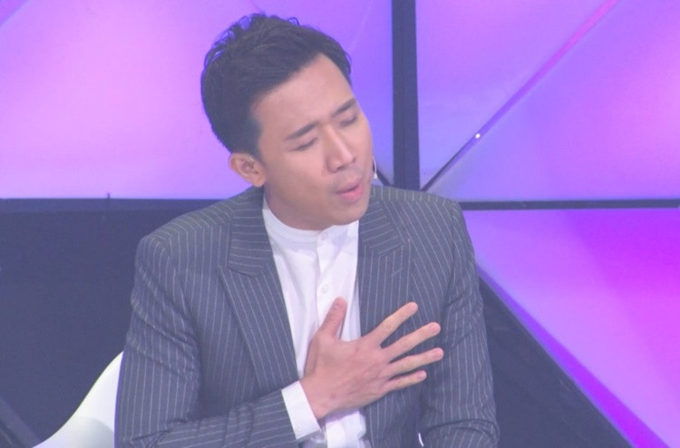 Trấn Thành hài hước bày tỏ "đau tim" khi nghe thí sinh khiếm thị hát.