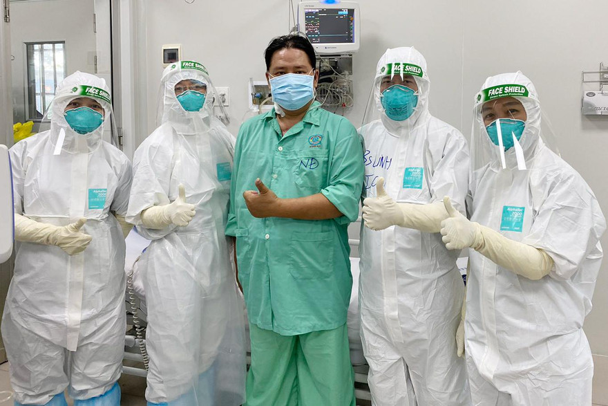 Bệnh nhân đã hồi phục và có xét nghiệm âm tính lần 1.