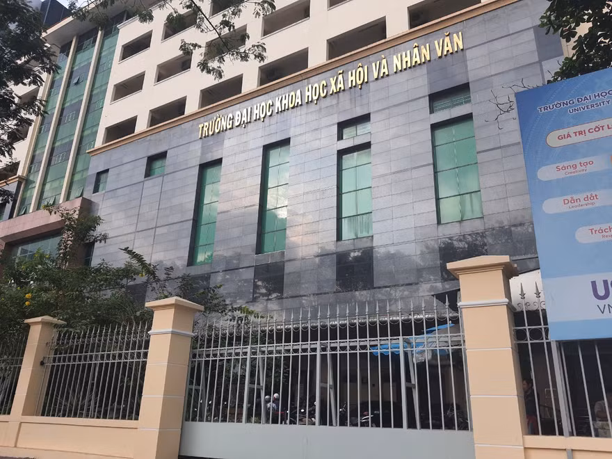 Vụ phản đối trưởng khoa, 11 giáo viên xin thôi việc: Tiếng nói người trong cuộc