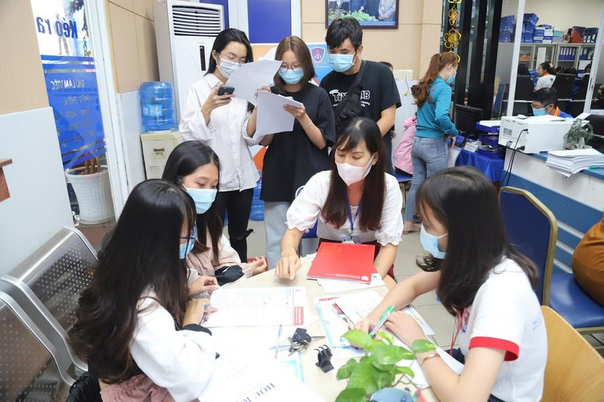 Trường ĐH Kinh tế TPHCM công bố điểm chuẩn