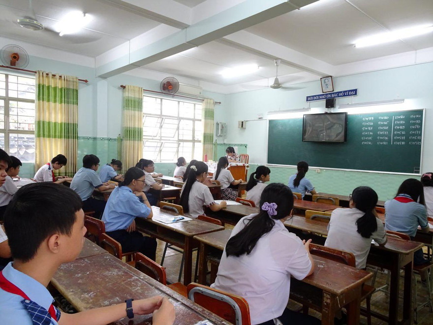 Thí sinh tham dự kỳ thi tuueenr sinh lớp 10 năm học 2020-2021