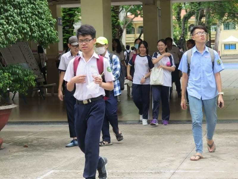 Thí sinh dự thi vào lớp 10 công lập ở TPHCM năm học 2020- 2021