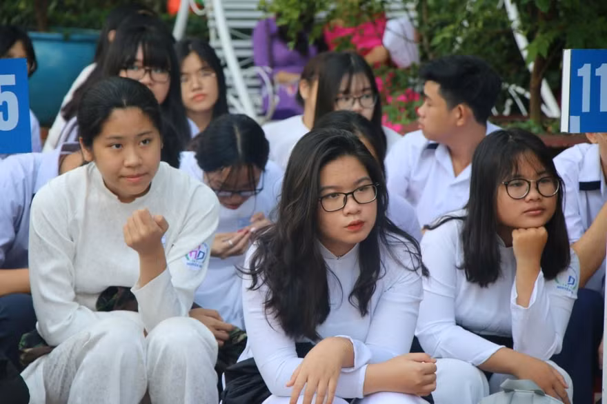 TPHCM tăng chỉ tiêu lớp 10 chuyên sau đơn thư cầu cứu của phụ huynh Trường Trần Đại Nghĩa