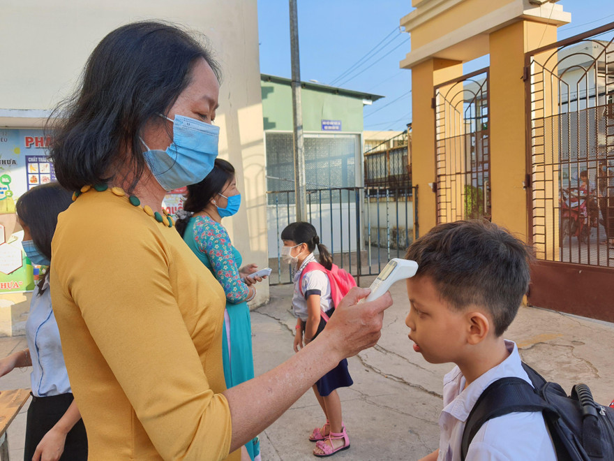 Học sinh ở TPHCM vẫn học trực tuyến là chủ yếu 