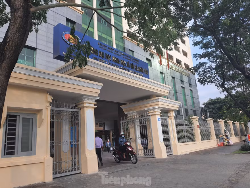 Trường ĐH ĐH KHXH&NV TPHCM nơi xảy ra vụ việc