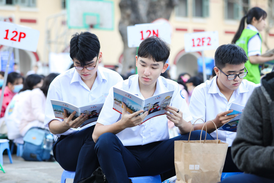 Hai trường đại học đầu tiên ở TPHCM xét tuyển học bạ từ ngày 1/3