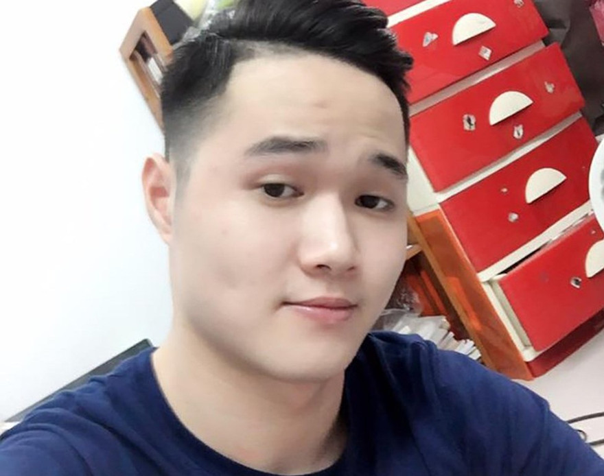 "Tú ông" Kiều Đại Dũ hét giá bán dâm để ăn chênh lệch hàng nghìn USD mỗi lần.