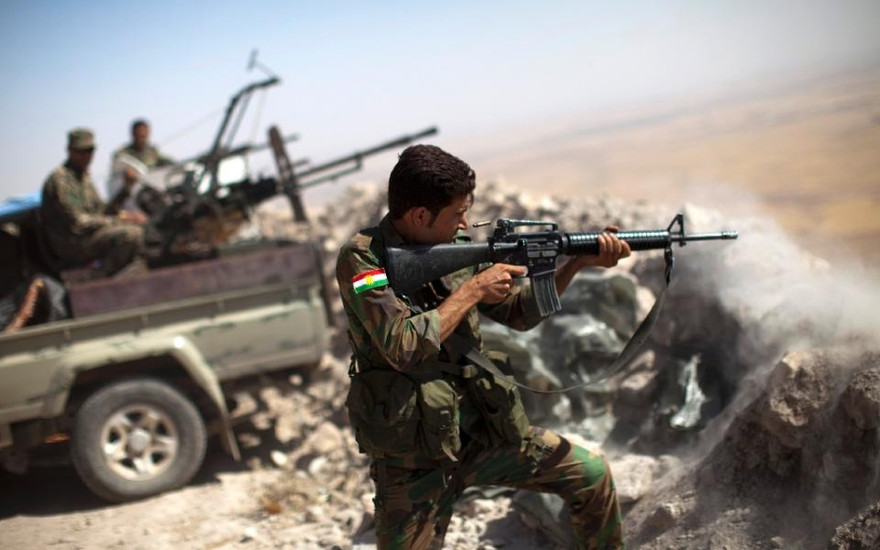 Các chiến binh Peshmerga người Kurd đã tấn công IS khắp miền bắc Iraq 
