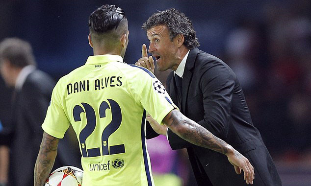 BẢN TIN Thể thao 19H: Arsenal 'cướp' Alves trước mũi M.U