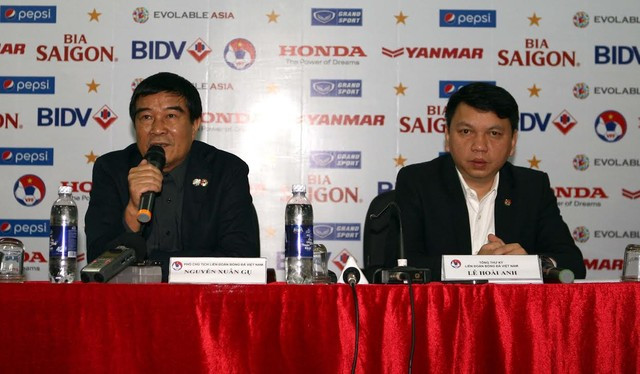 Lãnh đạo VFF thất vọng với trận thua của ĐTVN trước Thái Lan - Ảnh: Gia Hưng