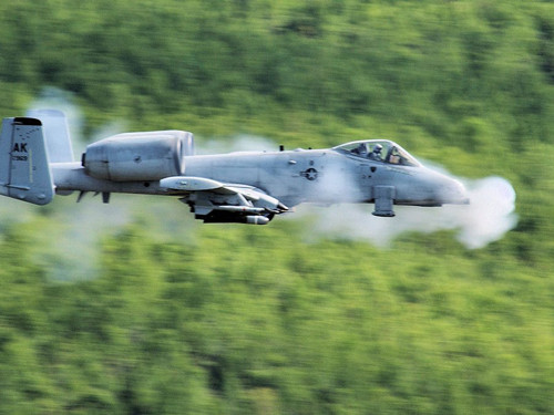 Cường kích A-10 Thunderbolt.