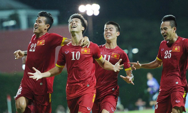 Công Phượng tỏa sáng là điều… bình thường, còn việc những vệ tinh xung quanh số 10 mới làm tất cả phải ngả mũ.