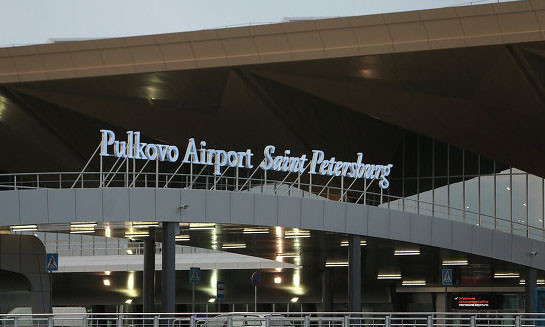 Máy bay Boeing 737 của Nga hạ cánh khẩn cấp