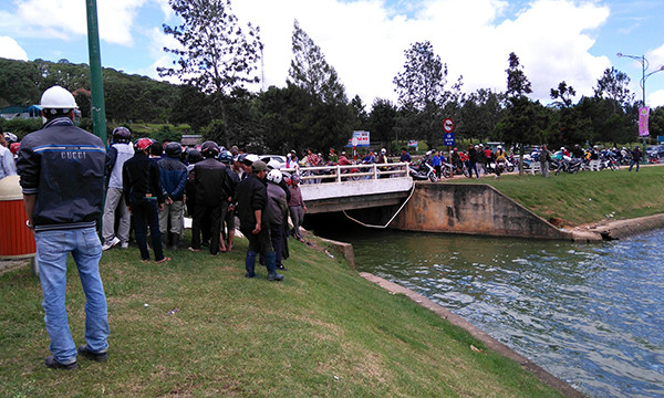 Khu vực phát hiện thi thể người bán vé số