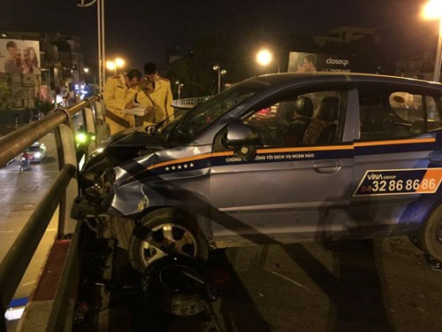 Danh tính nạn nhân vụ taxi 'điên' đâm loạn xạ trên cầu vượt