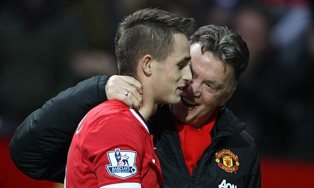 BẢN TIN Thể thao 19H: Van Gaal báo hại Januzaj